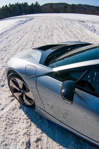 Illustration for article titled Driving The Crazy BMW i8 On Snow Is Like Drifting The Millennium Falcon